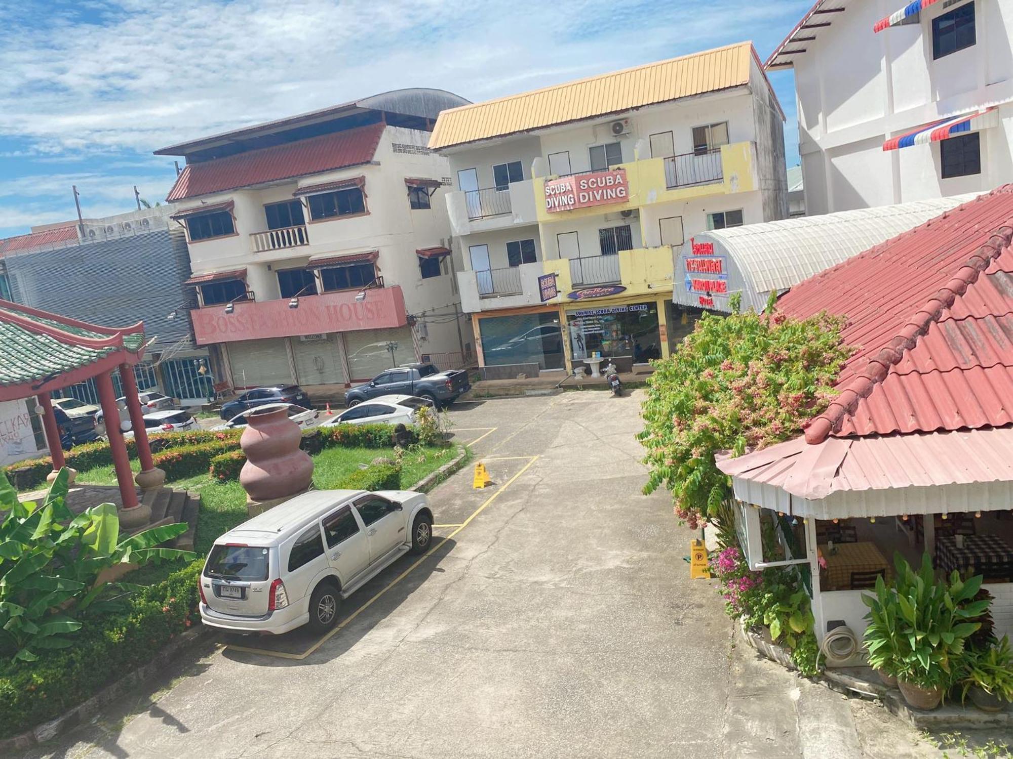 2 Vikings Guesthouse Karon 外观 照片