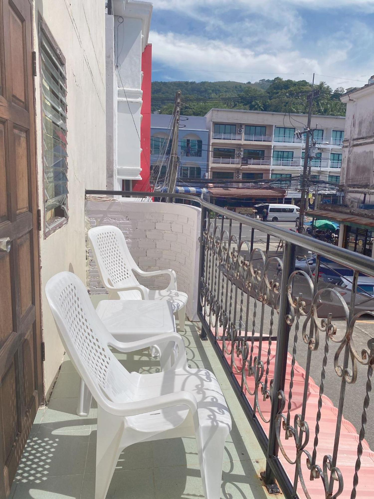 2 Vikings Guesthouse Karon 外观 照片